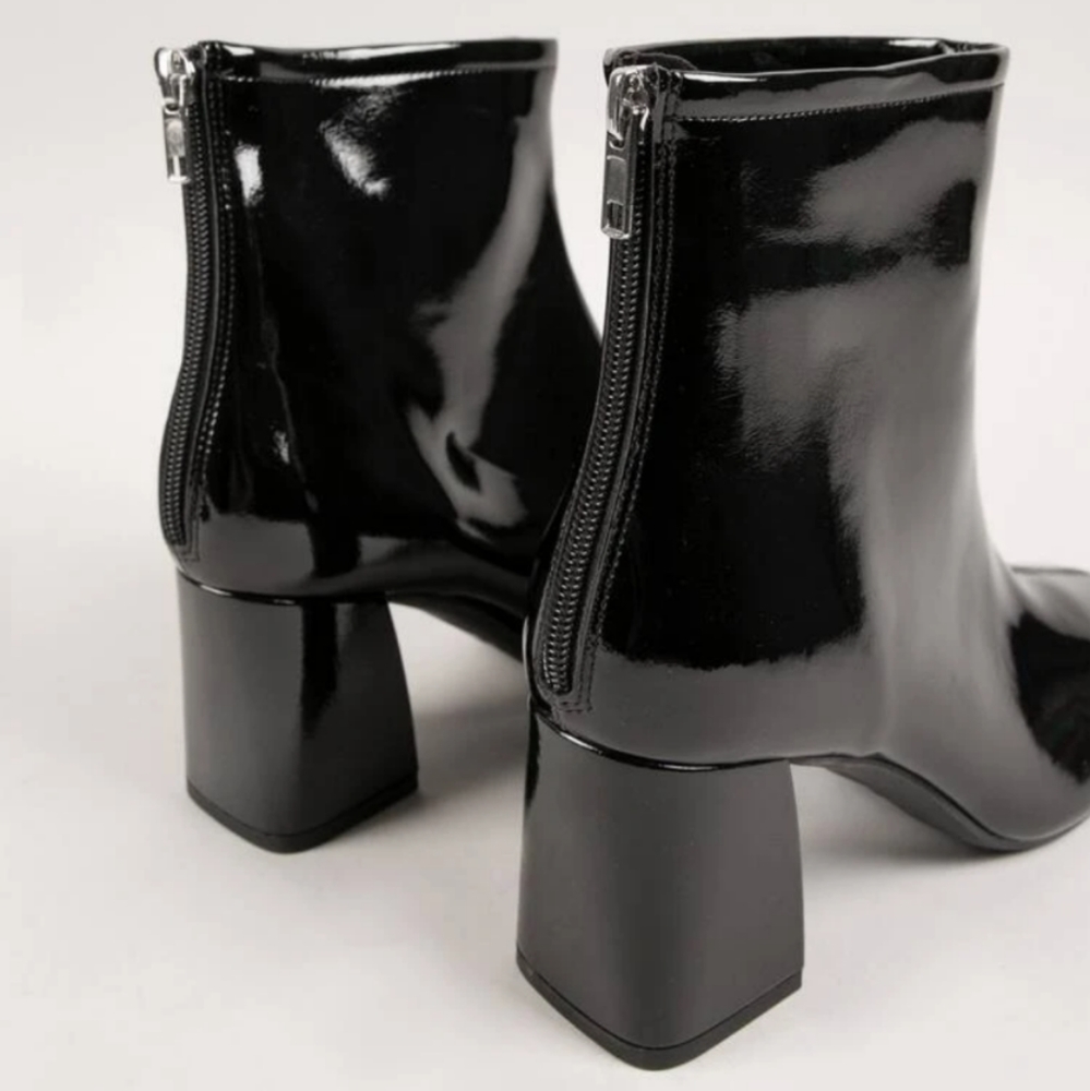 Women Boots
